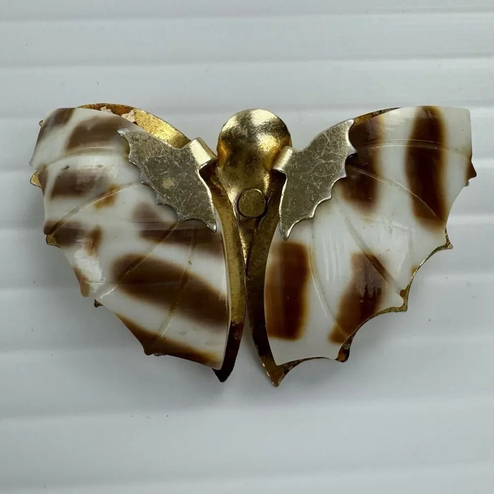 Vintage Butterfly Brooch Gold Tone Shell Wings White Brown Mottled Pin